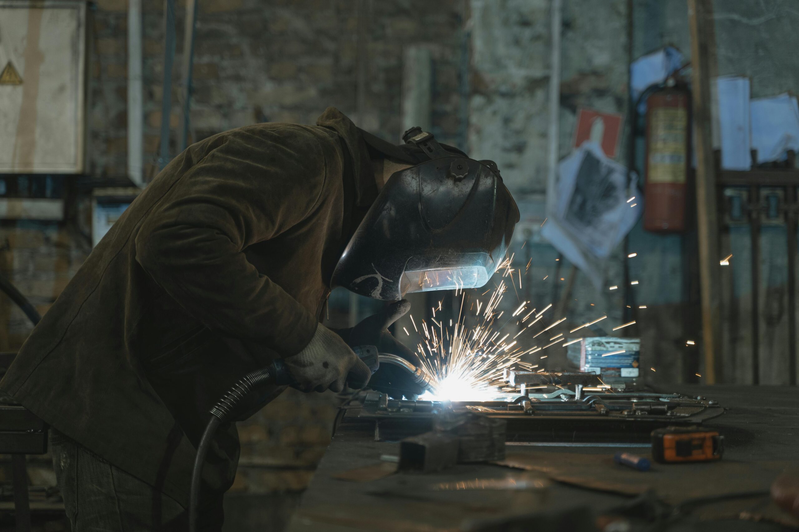 Czy migomatem spawa się aluminium? Jak wybrać odpowiedni drut do migomatu?