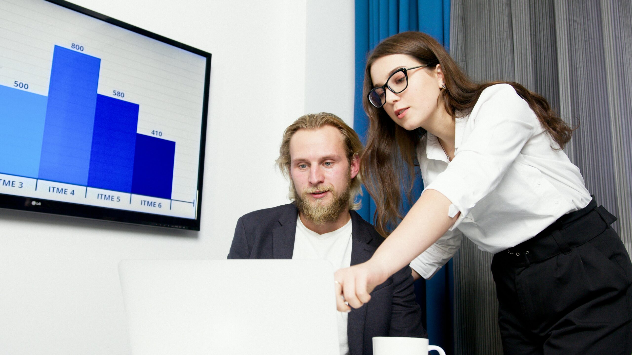 Salesforce w Polsce – Dlaczego coraz więcej Polskich firm decyduje się na ten CRM?